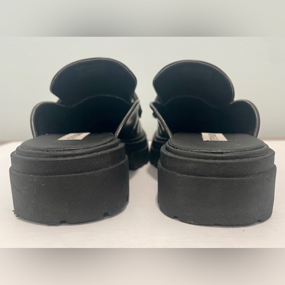 STEVE MADDEN Missk Black Patent Leather Chunky Lug Platform Mule Loafers (7) - Picture 10 of 15